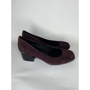 Born Pump Shoes Women Size 8M Burgundy Suede Heels
